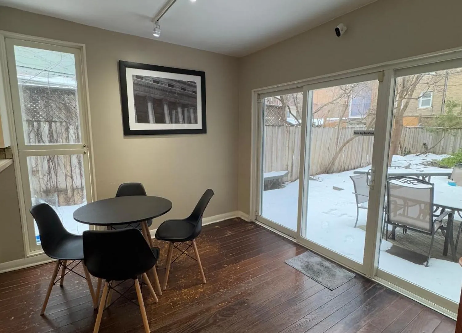 Huntley Inn Toronto Homestay