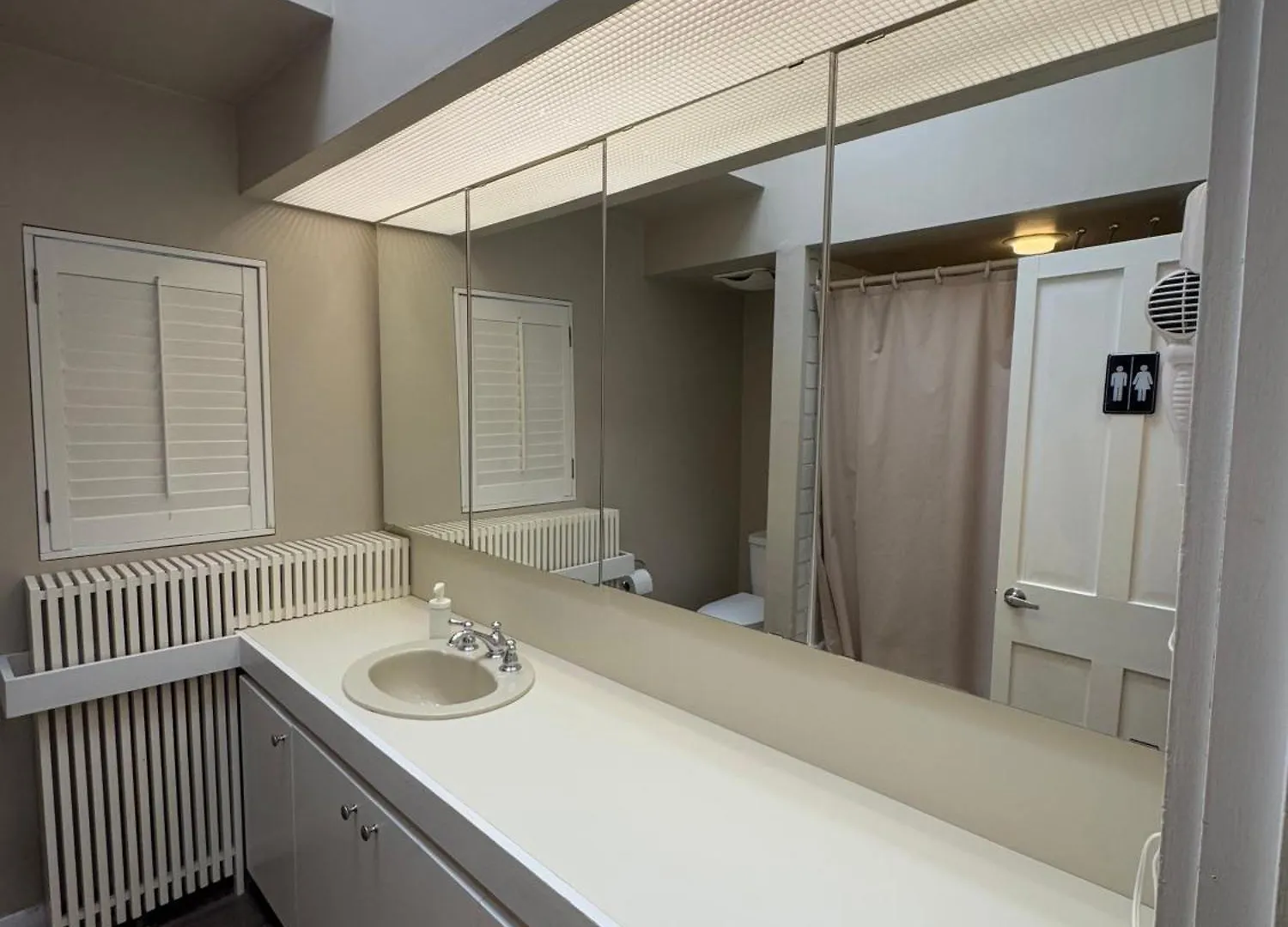 Homestay Huntley Inn Toronto Canada